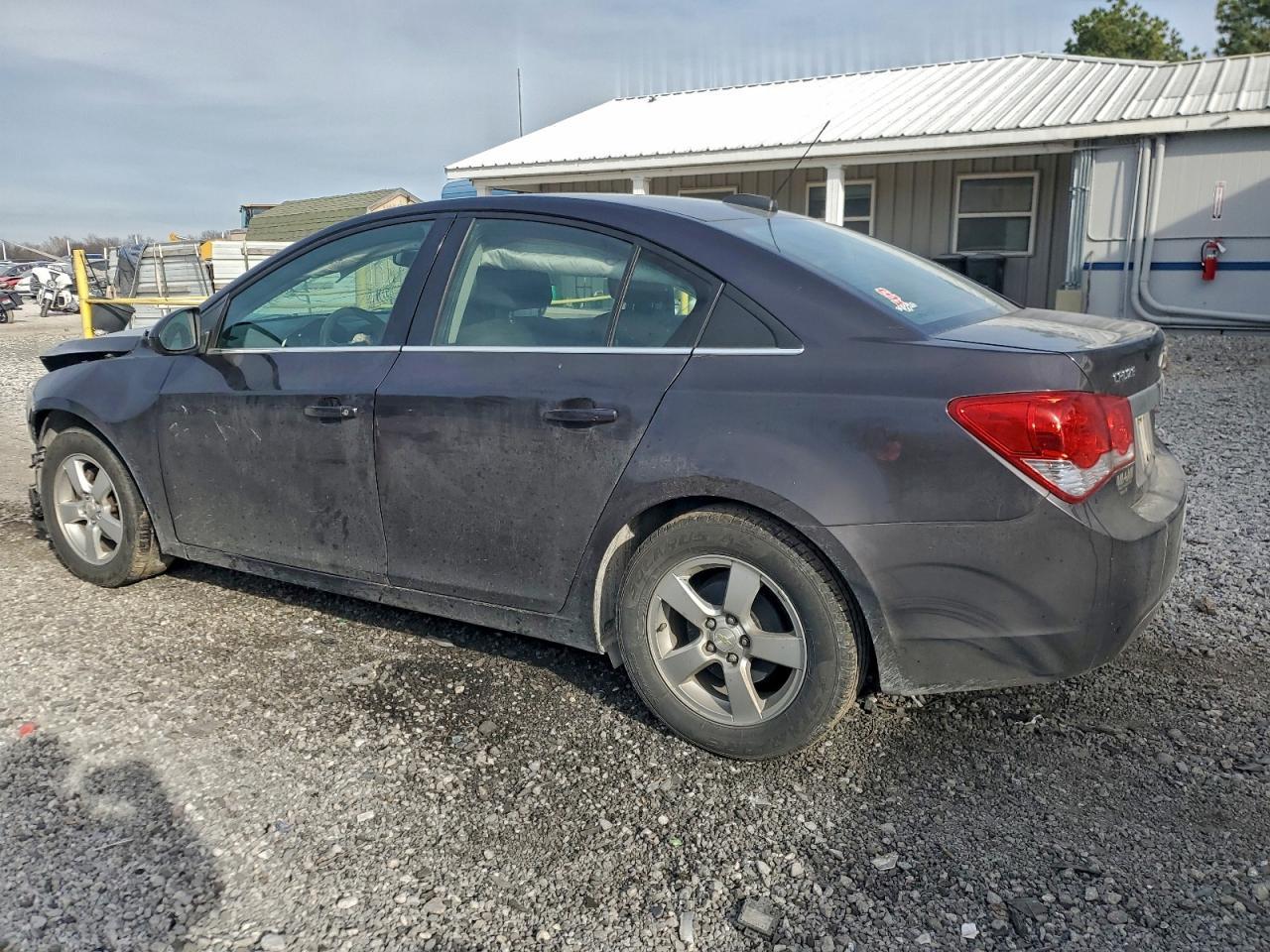 2015 Chevrolet Cruze Lt - Image 2