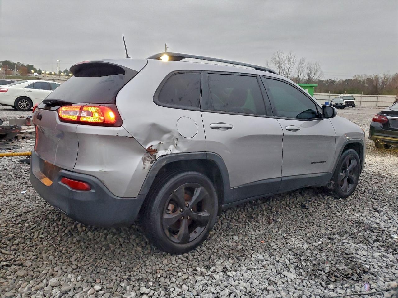 2018 Jeep Cherokee Latitude - Фото 3