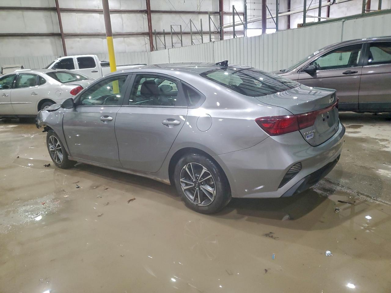 2024 Kia Forte Lx - Фото 2