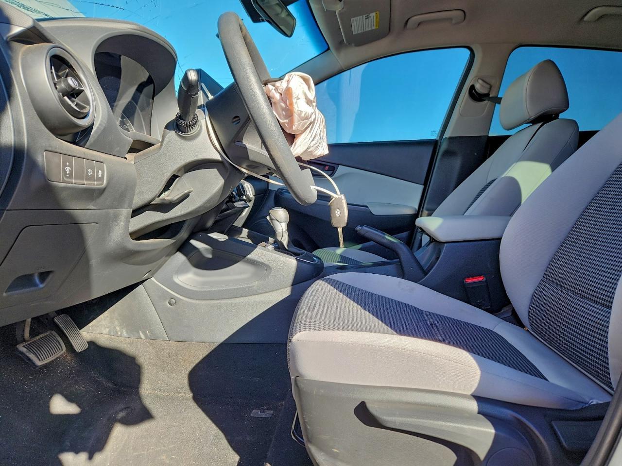 2023 Hyundai Kona Se - Фото 7