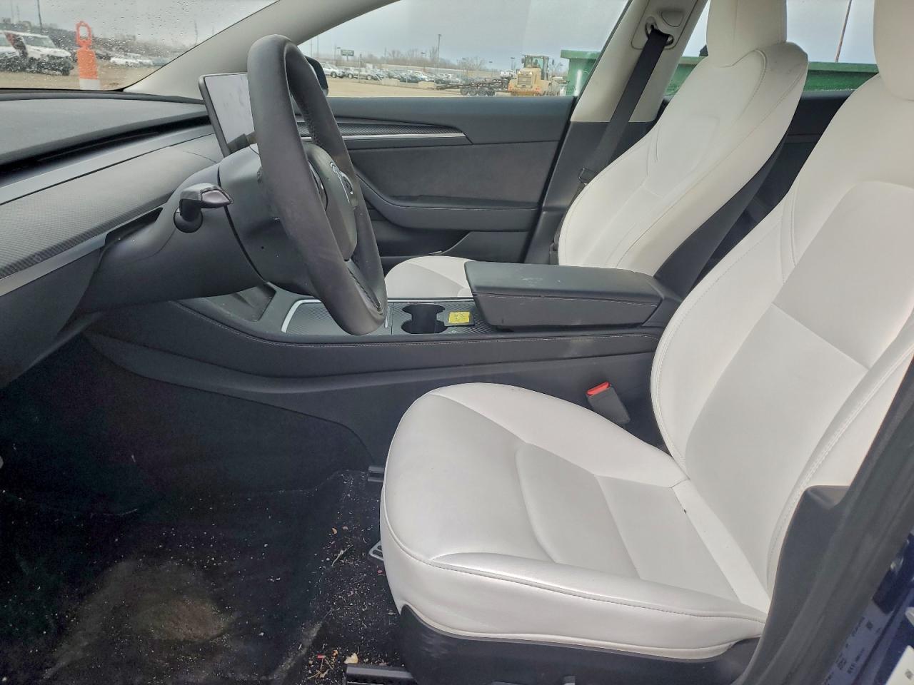 2023 Tesla Model 3 - Фото 7
