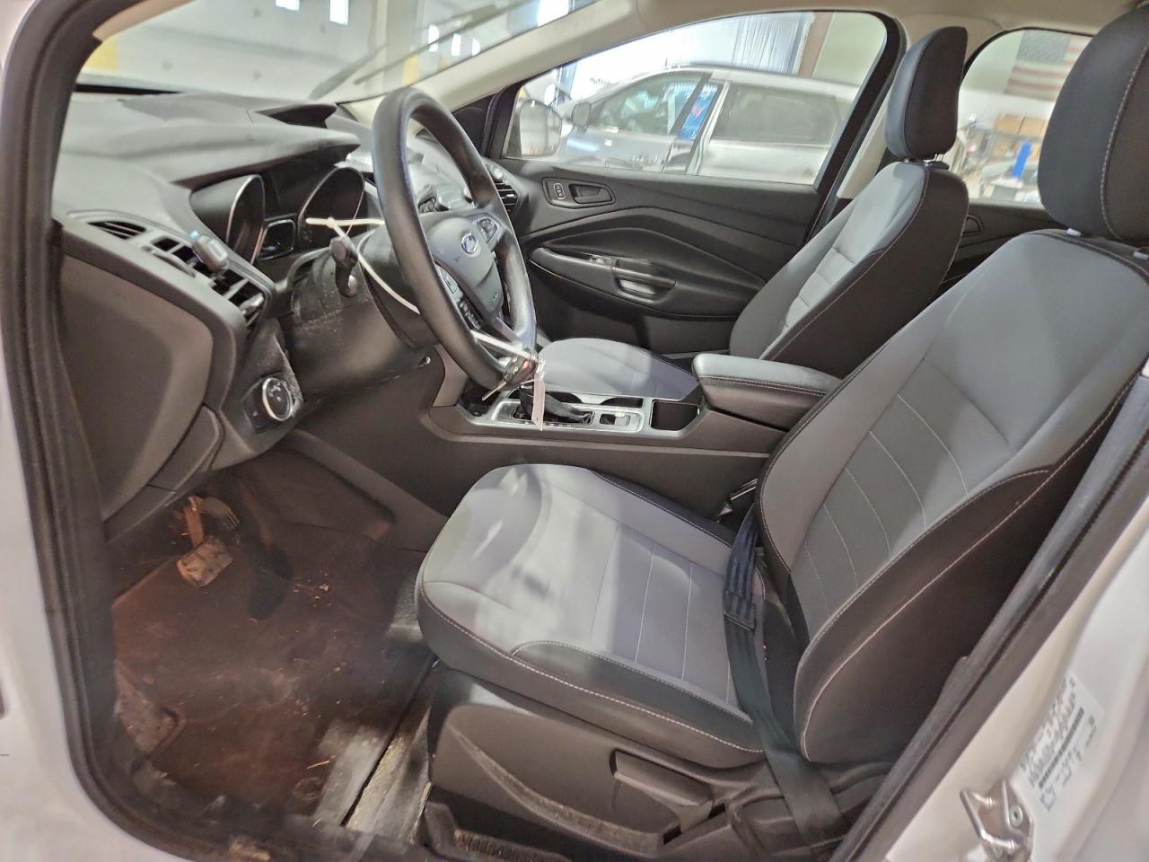 2019 Ford Escape S - Image 7