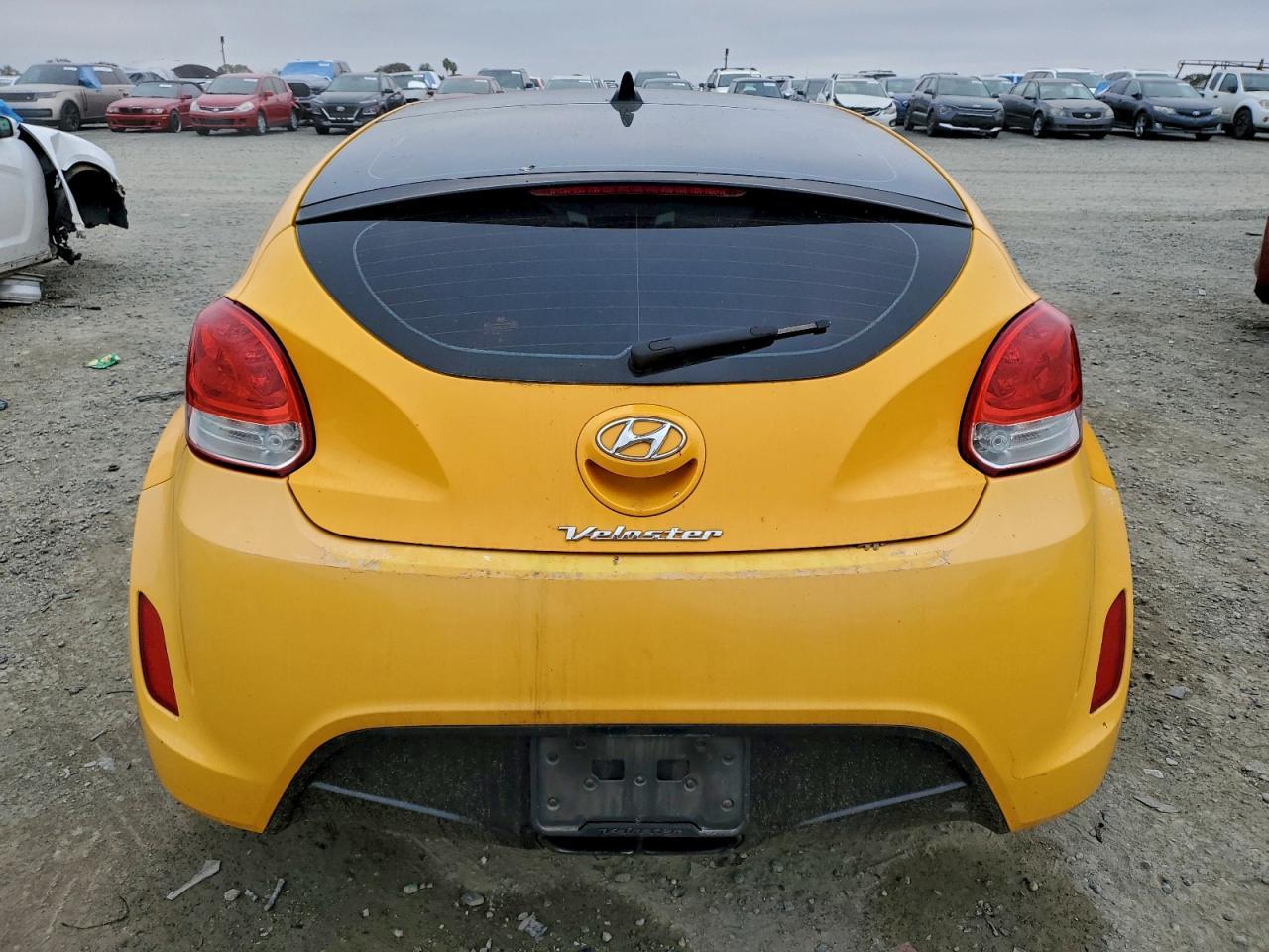 2013 Hyundai Veloster - Image 6