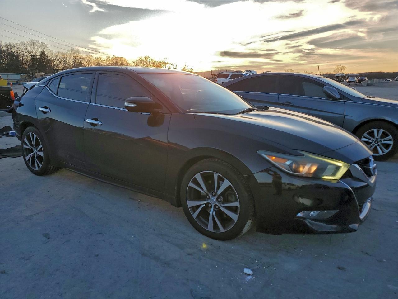 2017 Nissan Maxima 3.5S - Фото 4