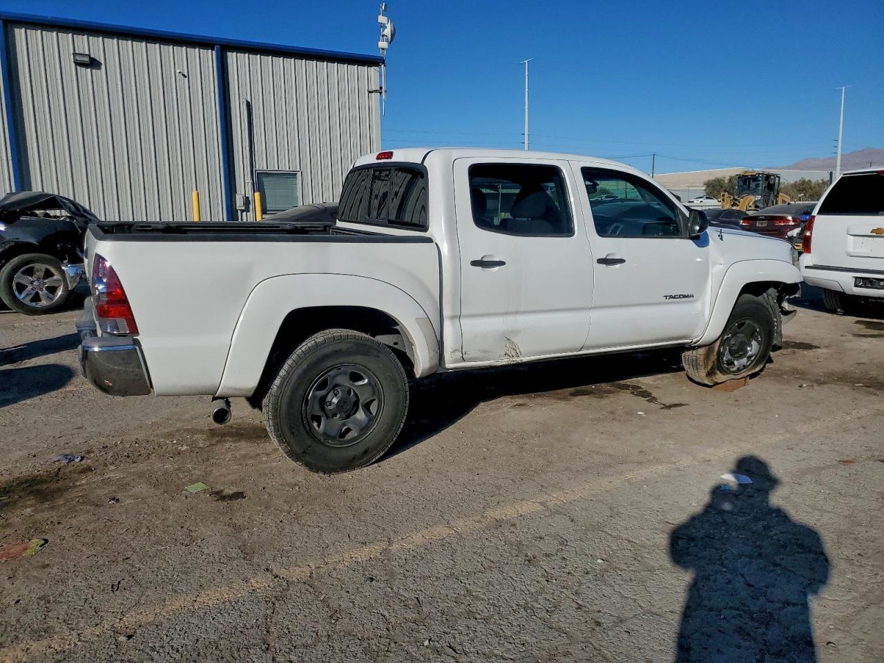 2013 Toyota Tacoma Double Cab - Фото 3