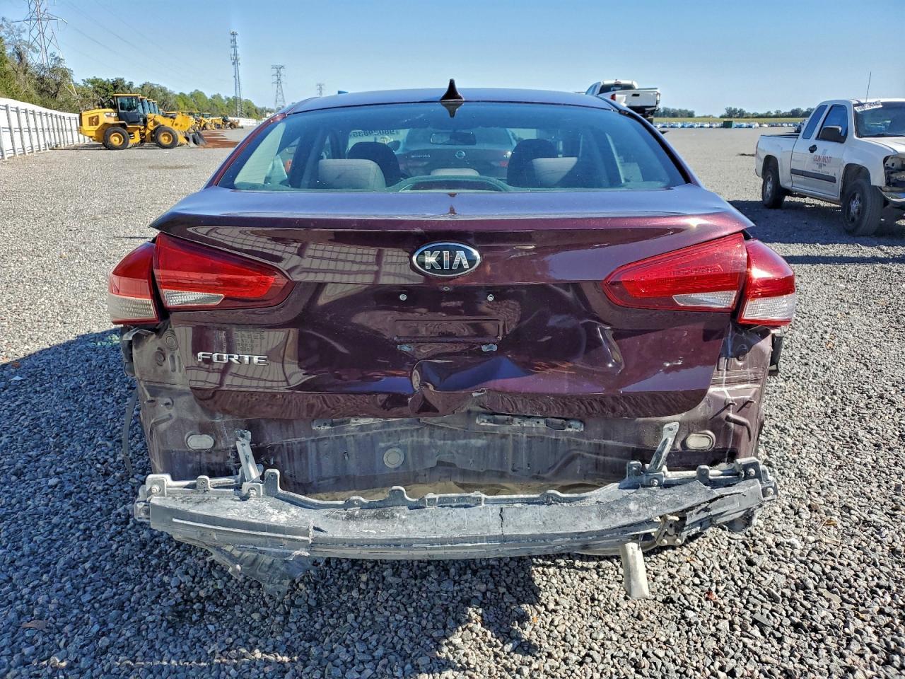 2017 Kia Forte Lx - Фото 6