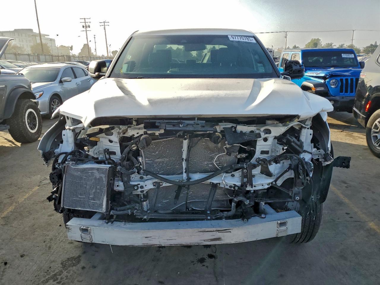 2025 Toyota Tundra Crewmax Sr - Фото 5