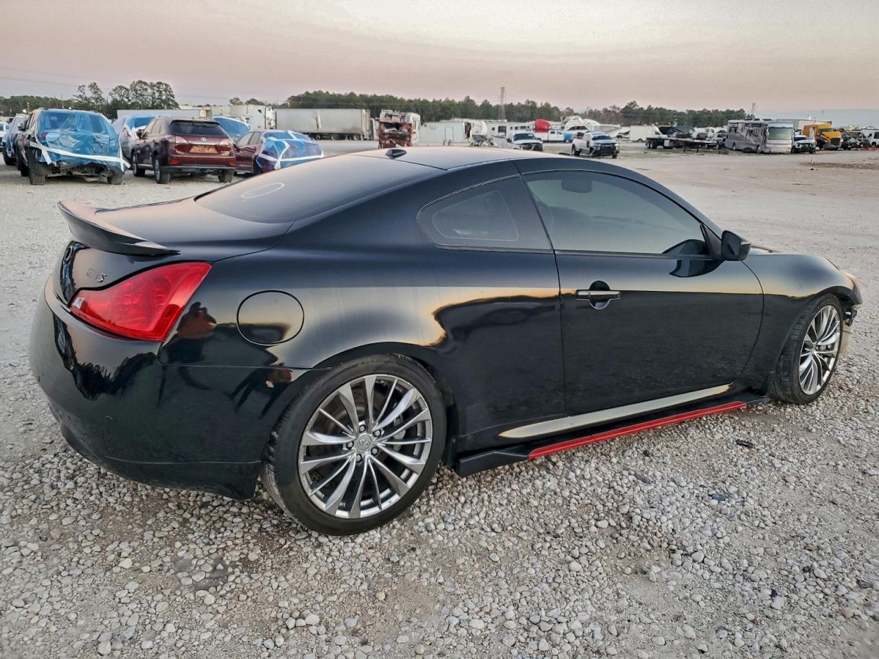 2011 Infiniti G37 - Image 3