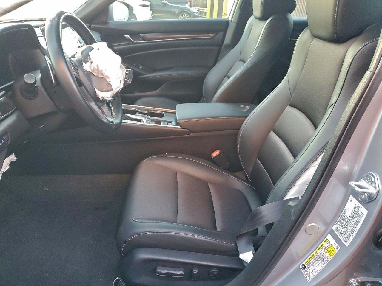 2022 Honda Accord Sport - Image 7