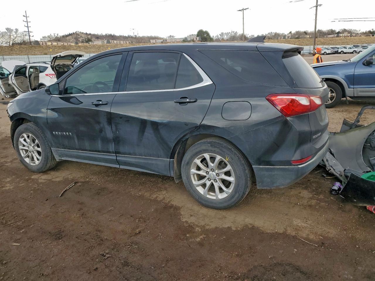 2019 Chevrolet Equinox Lt - Image 2