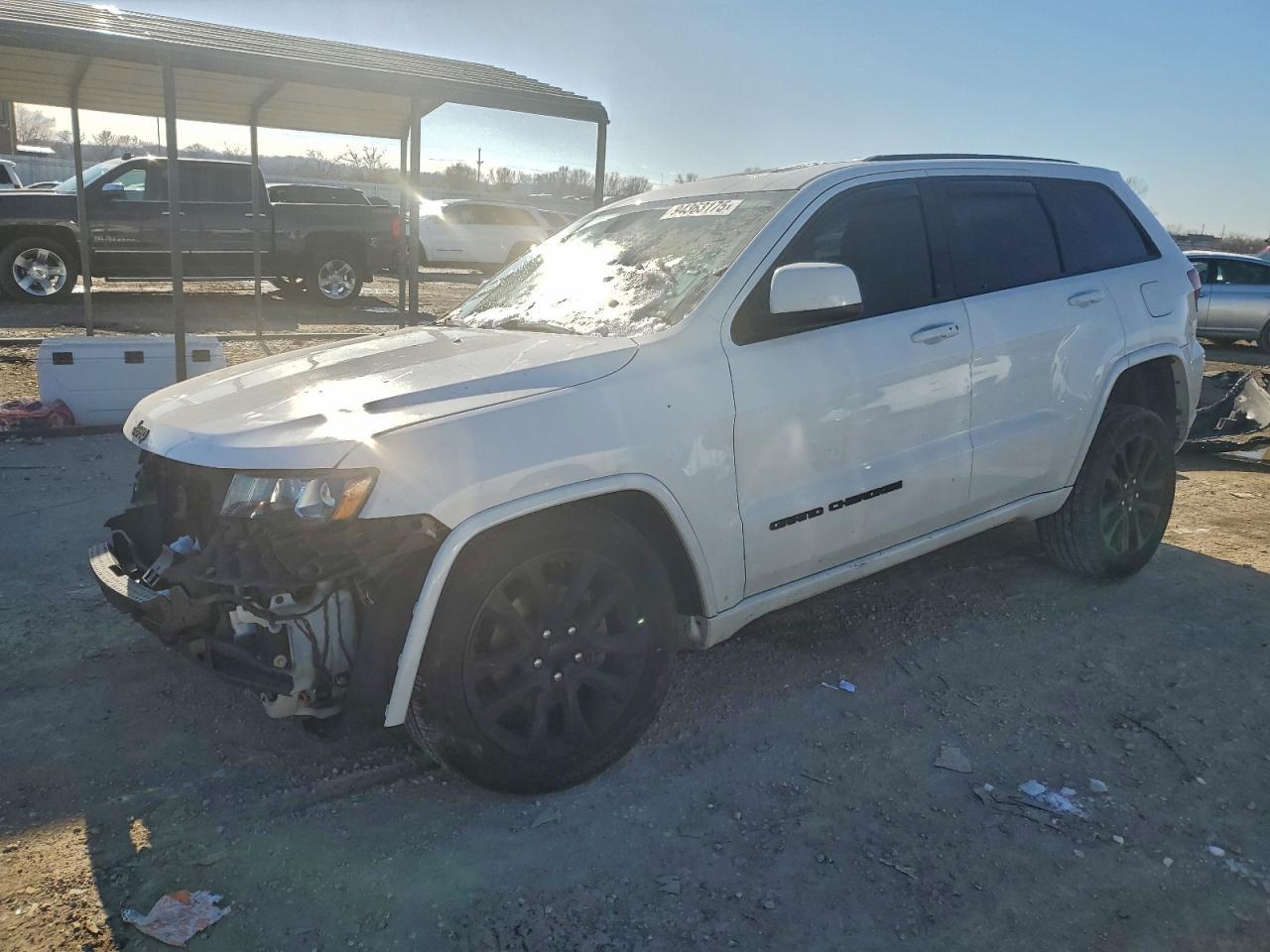 2019 Jeep Grand Cherokee Laredo