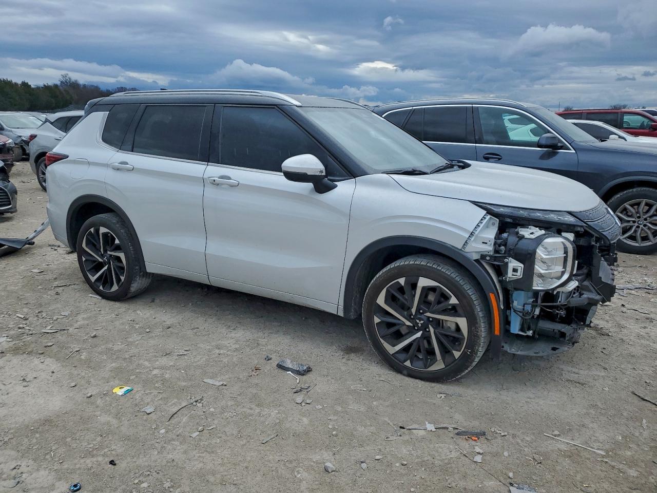 2024 Mitsubishi Outlander Sel - Фото 4