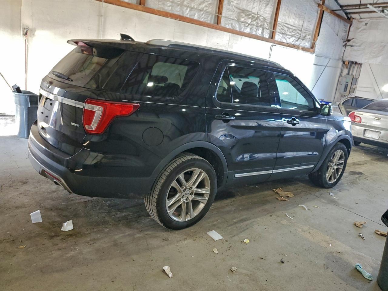 2016 Ford Explorer Xlt - Фото 3