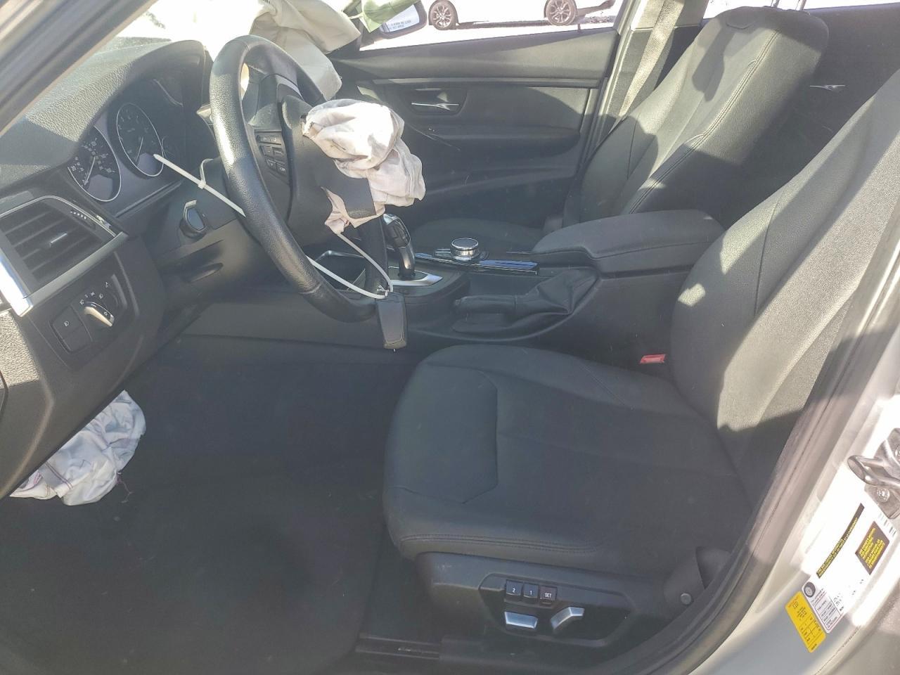 2017 BMW 320 I - Фото 7