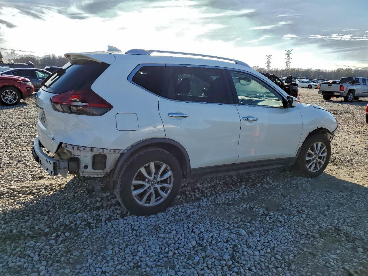 2019 Niss Rogue Sv - Фото 3