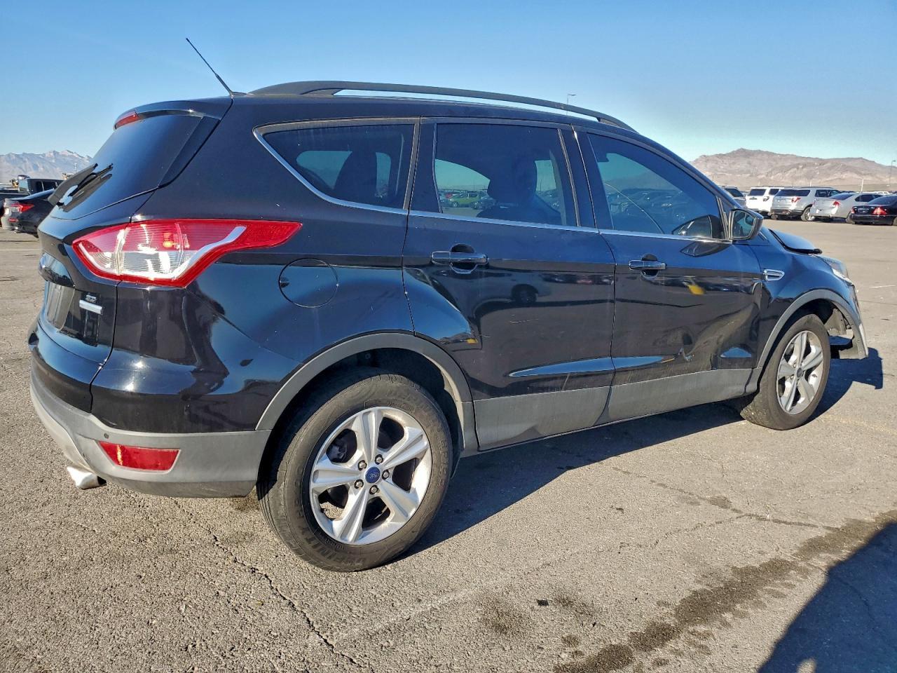 2016 Ford Escape Se - Image 3