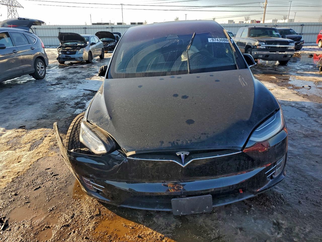 2016 Tesla Model X - Фото 5