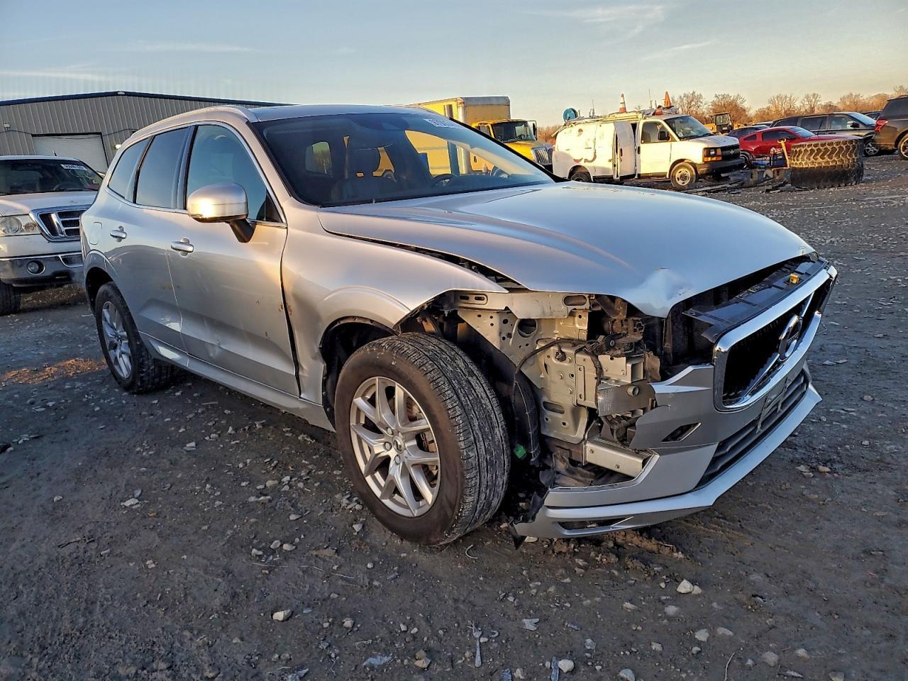 2019 Volvo Xc60 T5 - Фото 4