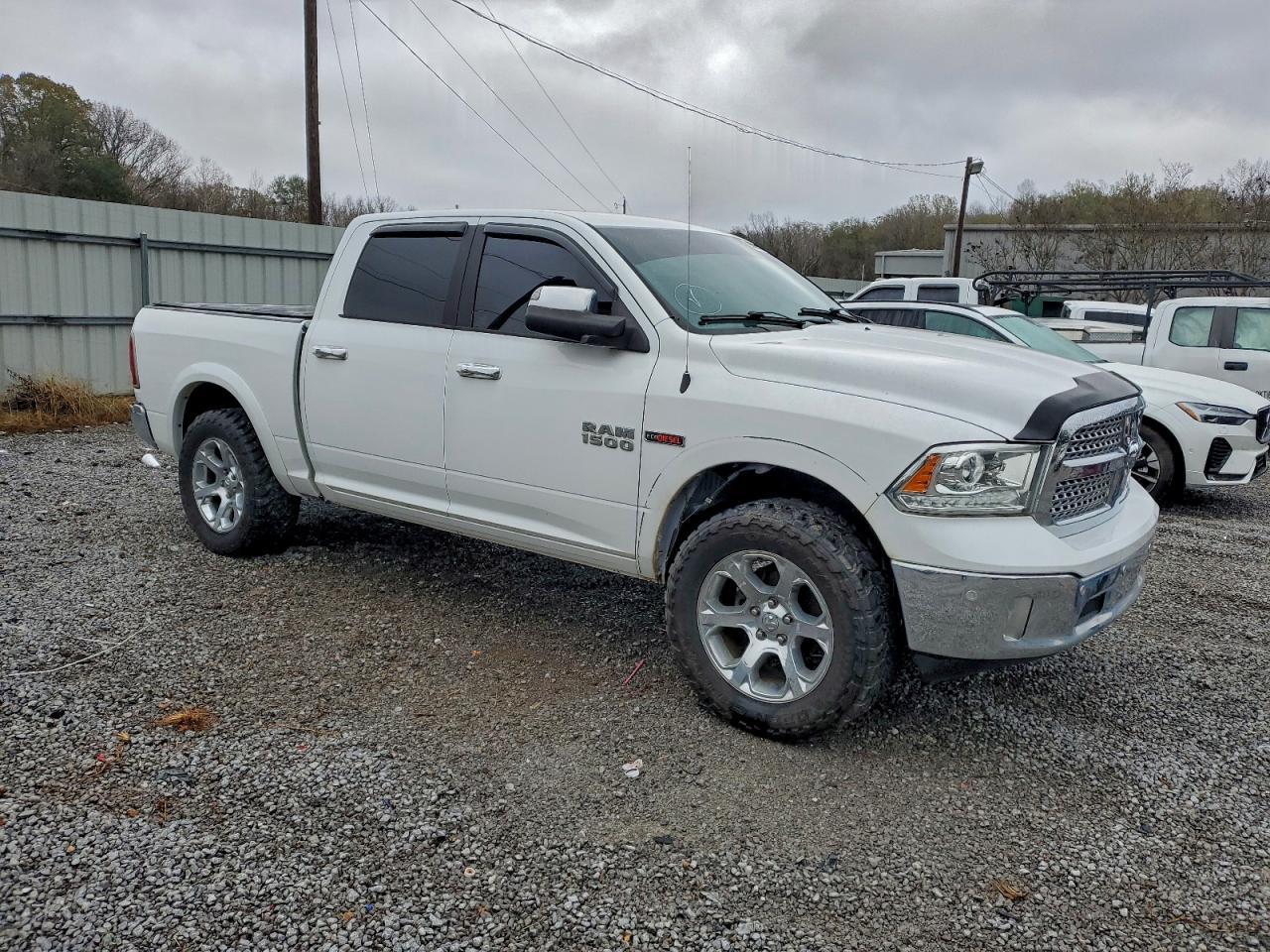 2017 Ram 1500 Laramie 4X4 5'7 Box - Image 4