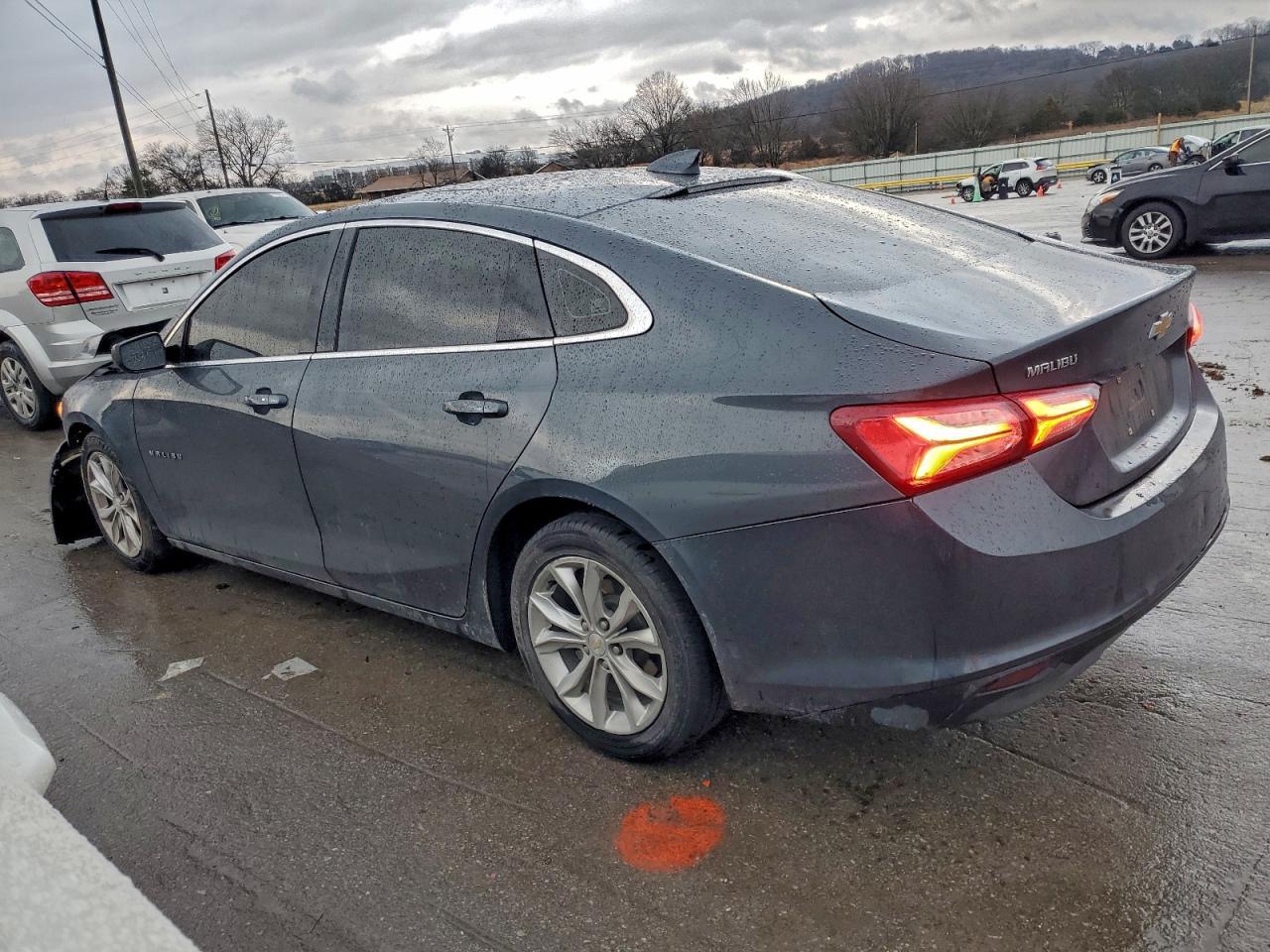 2021 Chevrolet Malibu Lt - Фото 2
