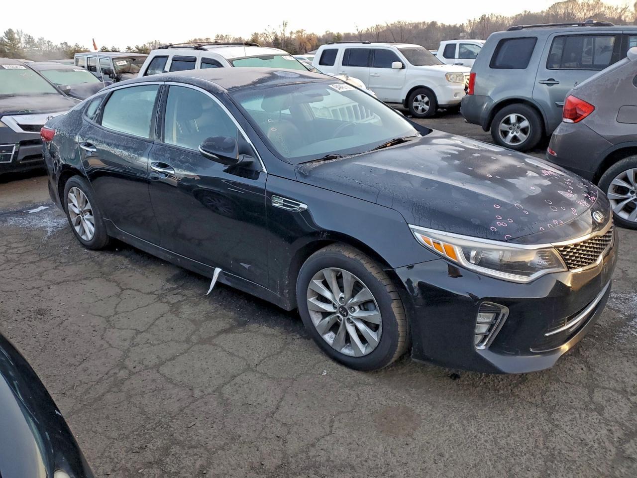 2018 Kia Optima S - Image 4