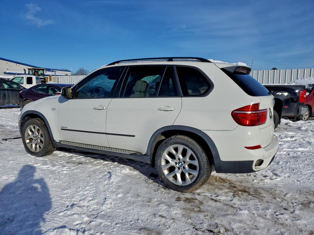 2013 BMW X5 xDrive35I - Image 2