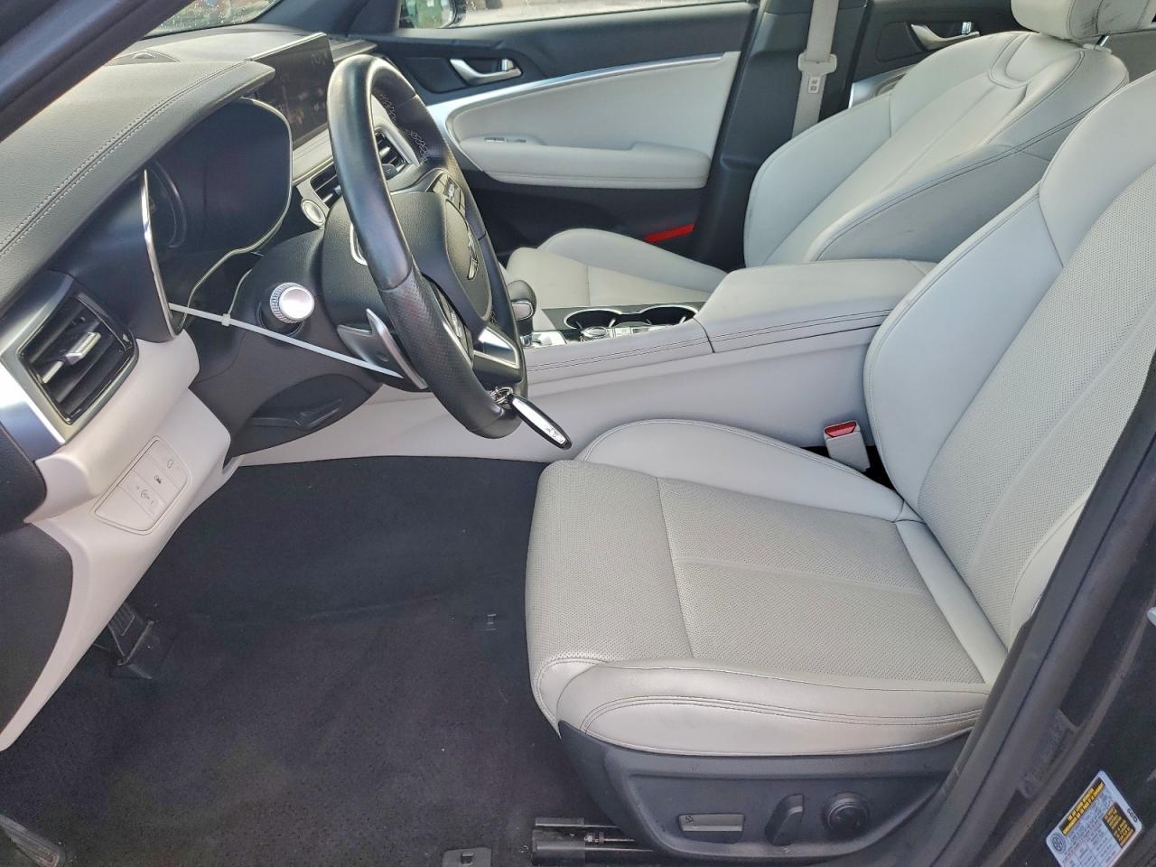 2024 Genesis G70 Base - Фото 7