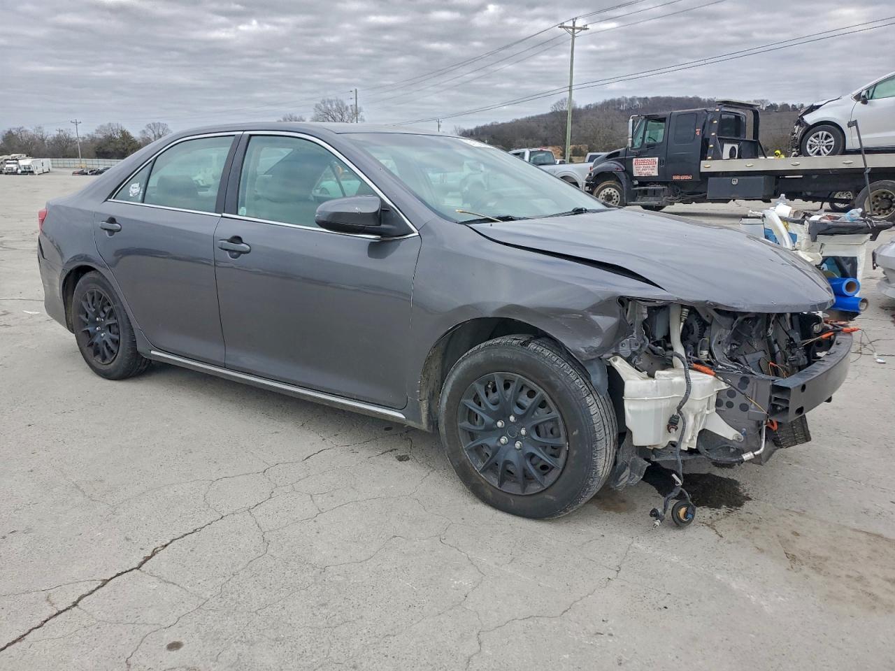 2014 Toyota Camry L - Фото 4
