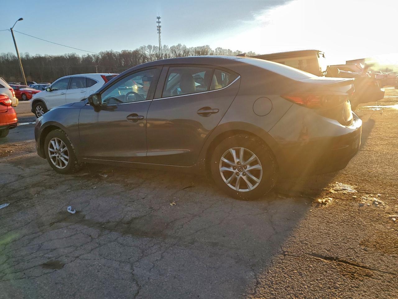 2015 Mazda 3 Grand Touring - Фото 2