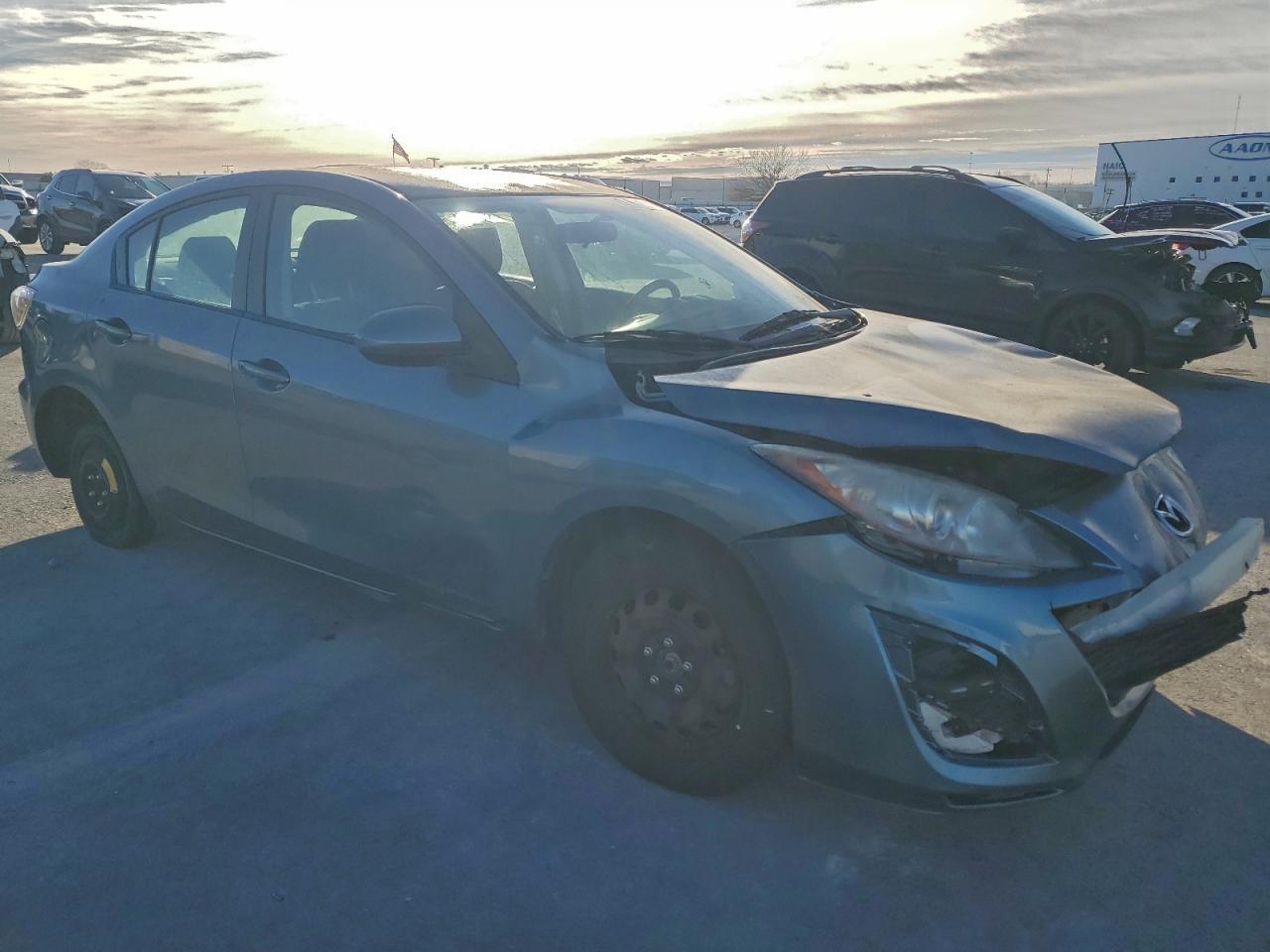 2011 Mazda 3 I - Image 4