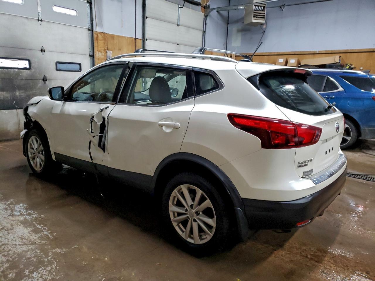 2018 Nissan Rogue Sport S - Фото 2