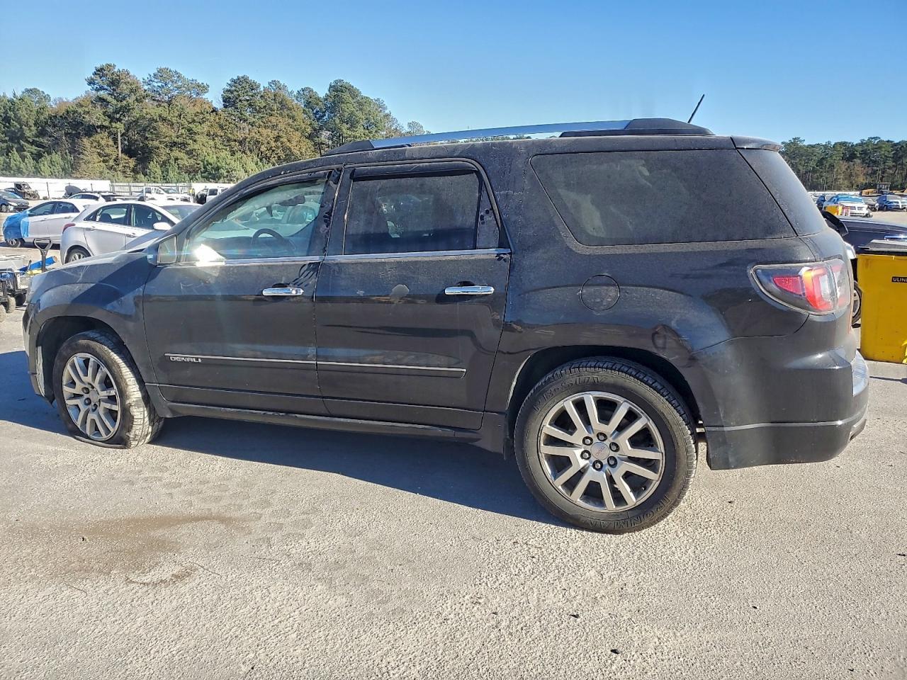 2015 GMC Acadia Denali - Image 2