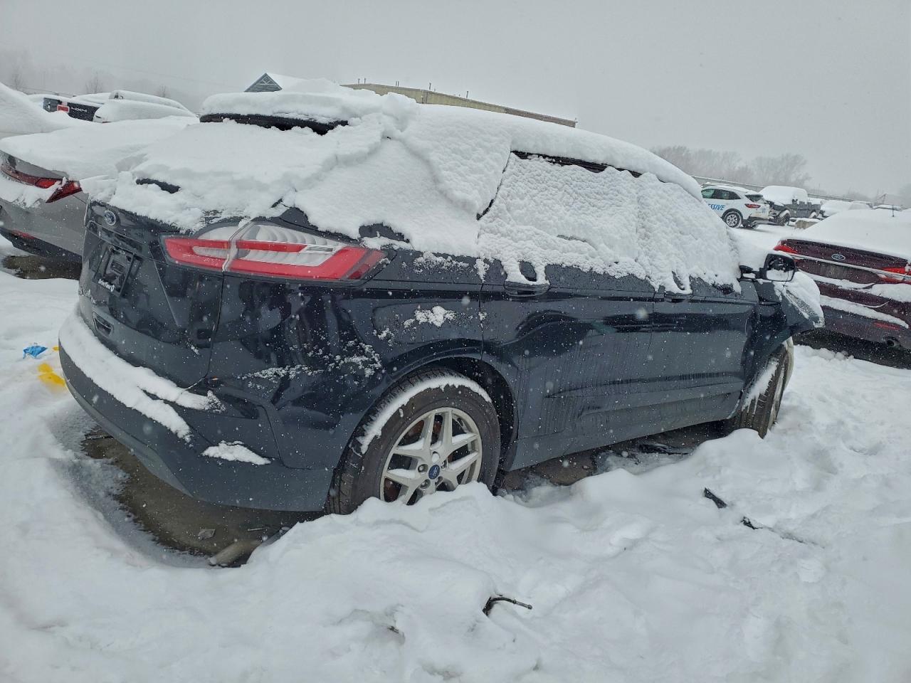 2022 Ford Edge Se - Фото 3