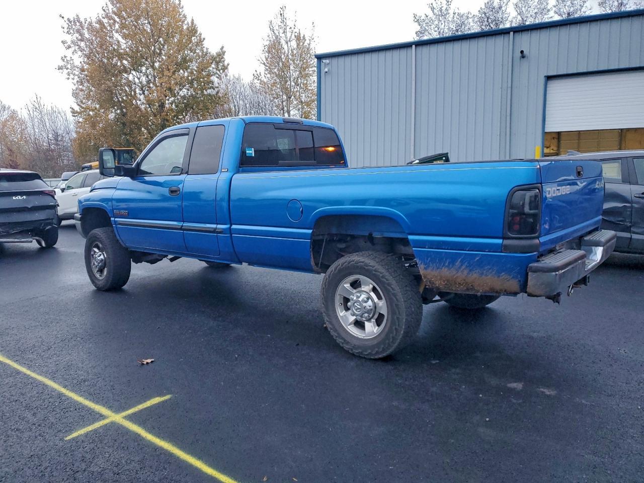 1999 Dodge Ram 2500 - Фото 2