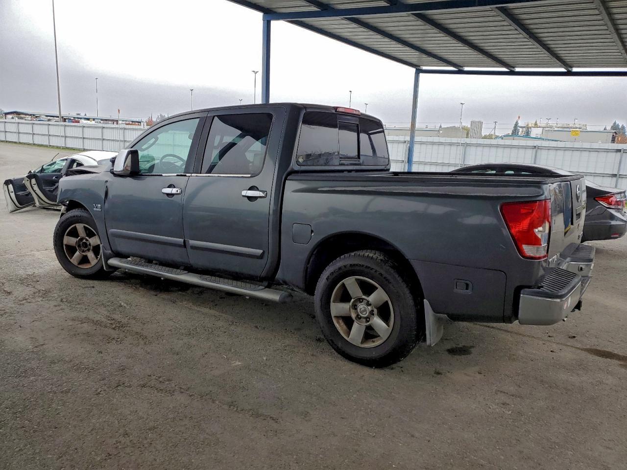 2004 Nissan Titan Xe - Фото 2
