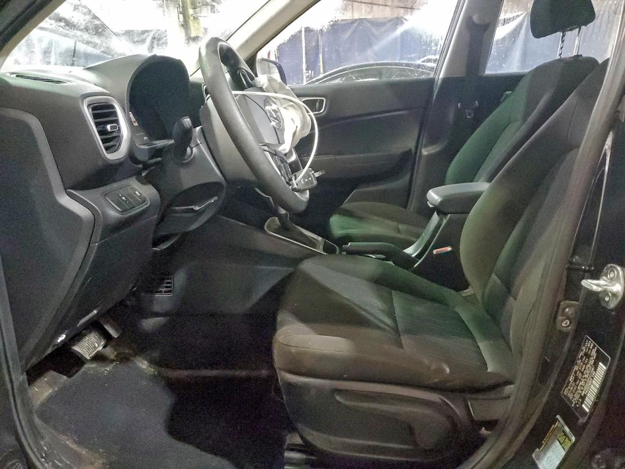 2023 Hyundai Venue Se - Image 7