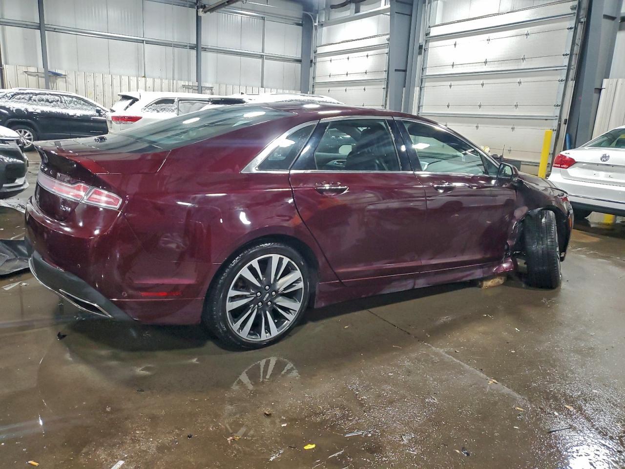2017 Lincoln Townhouse Mkz - Image 3