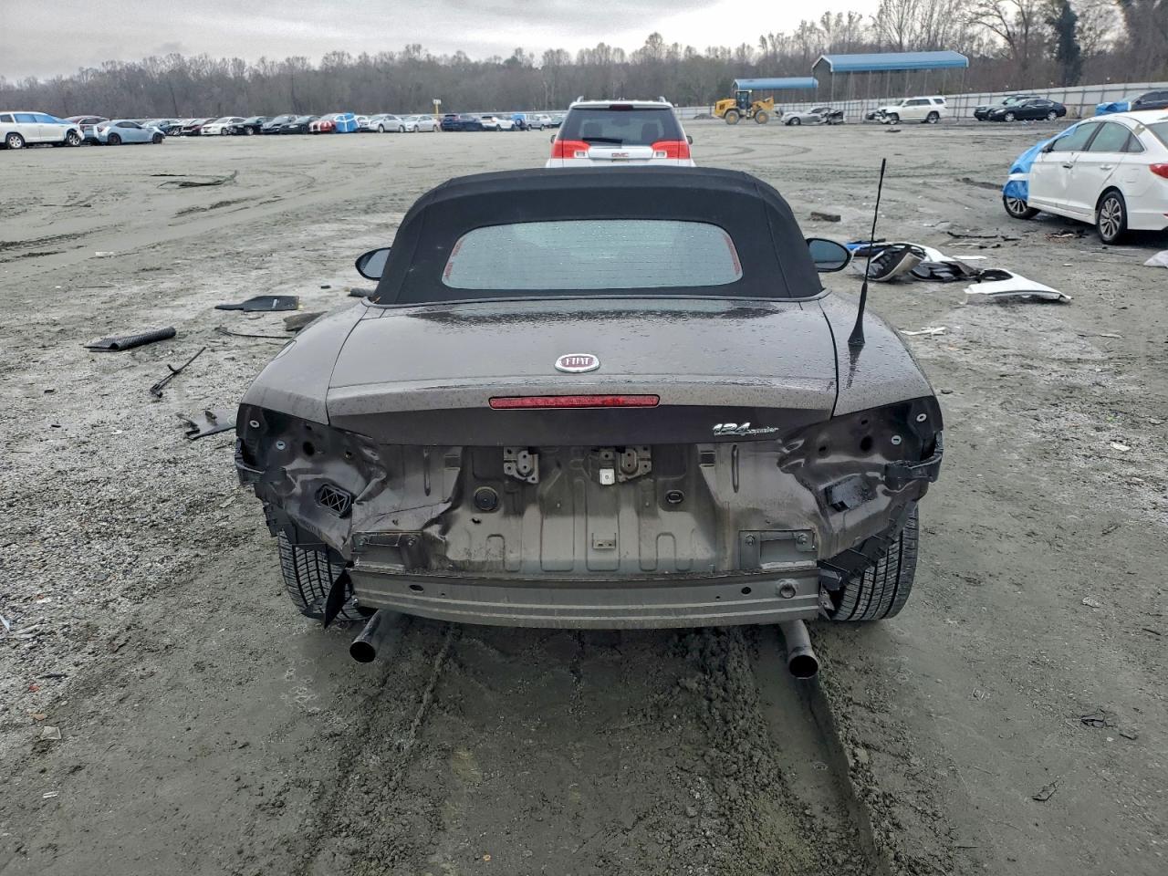 2018 Fiat 124 Spider Classica - Image 6