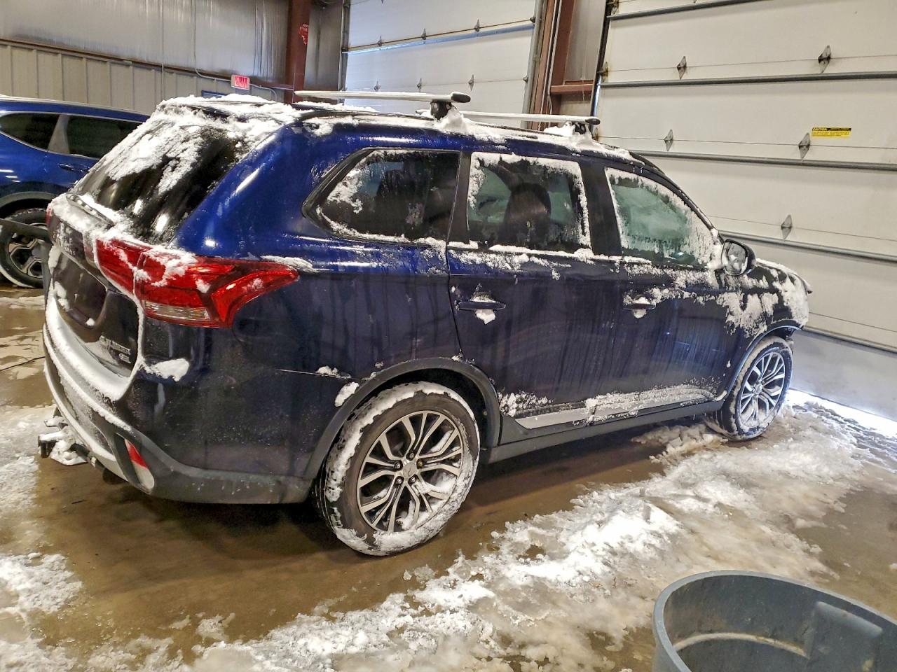 2016 Mitsubishi Outlander Se - Фото 3