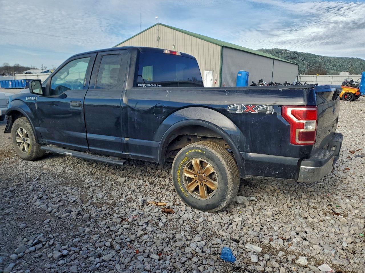 2018 Ford F150 Super Cab - Image 2