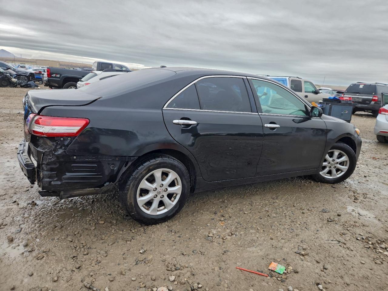 2011 Toyota Camry Base - Фото 3