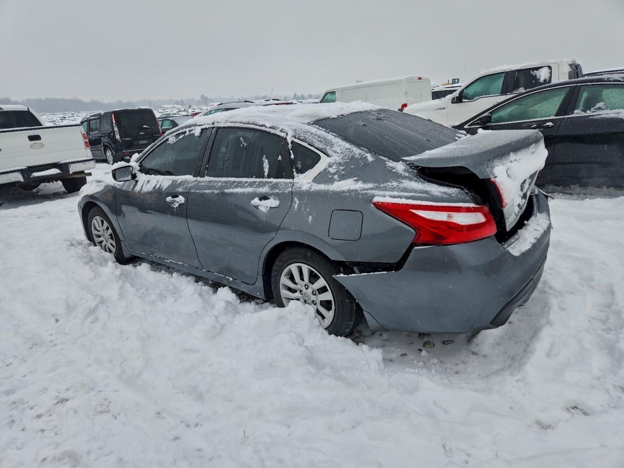 2017 Nissan Altima 2.5 - Фото 2