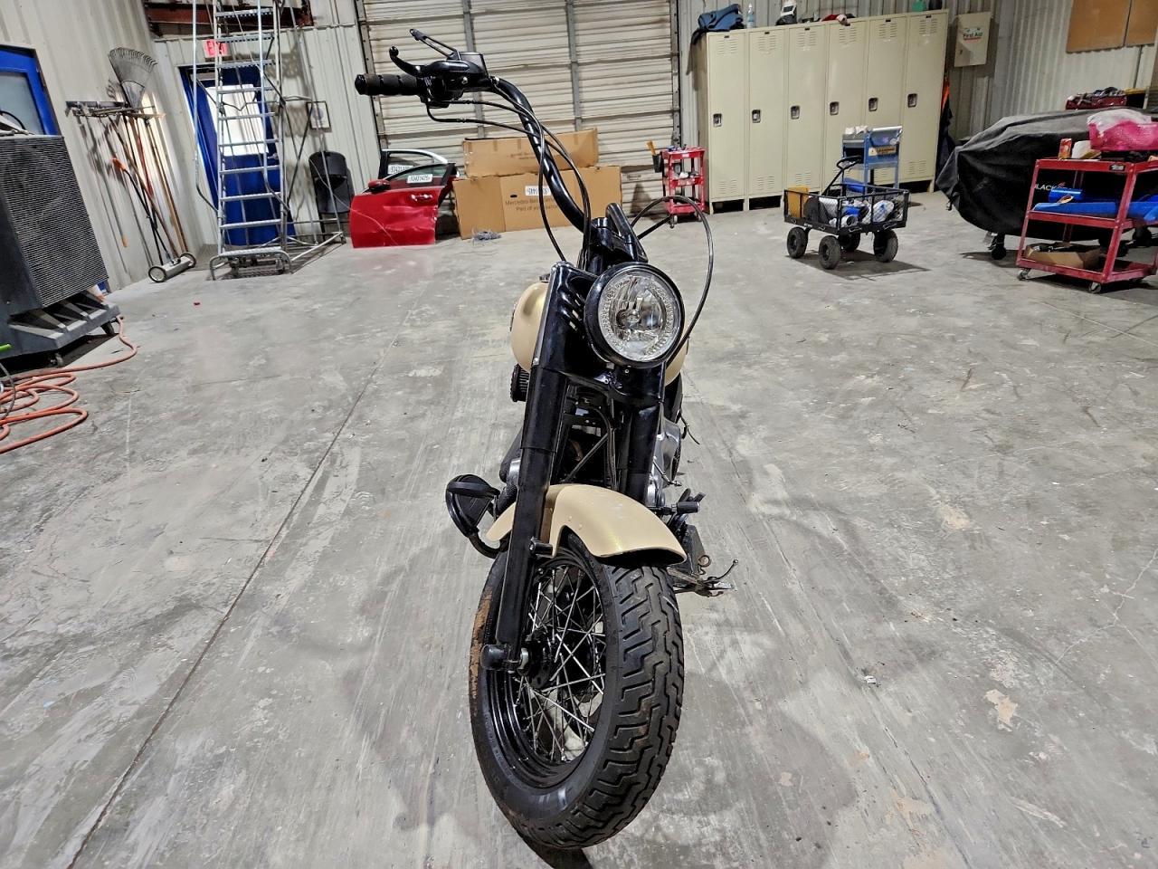 2015 Harley-Davidson Fls Softail Slim - Фото 2