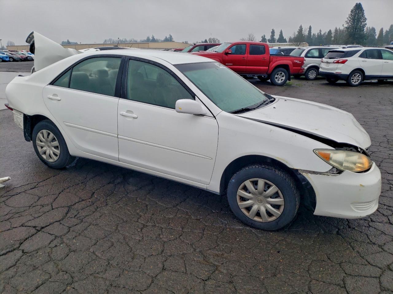 2005 Toyota Camry Le - Image 4