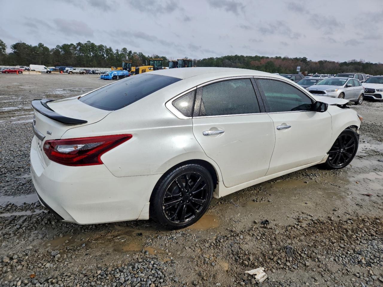 2017 Nissan Altima 2.5 - Фото 3