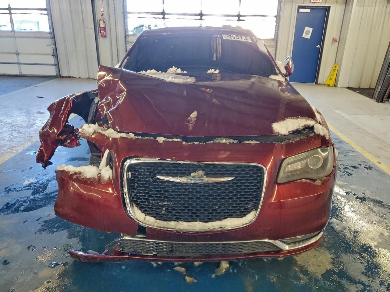 2015 Chrysler 300 Limited - Фото 5