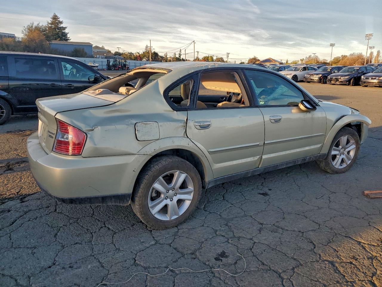 2005 Subaru Legacy Outback 3.0R - Image 3