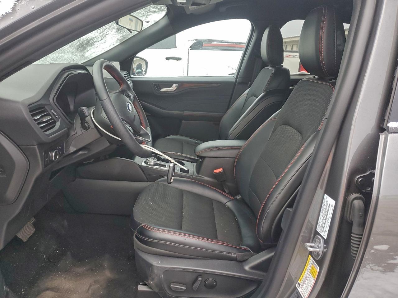 2025 Ford Escape St Line - Фото 7