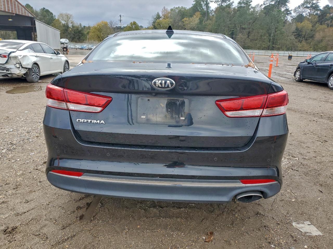 2018 Kia Optima Lx - Image 6