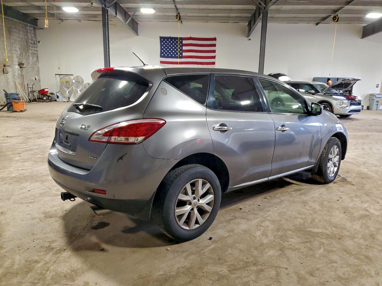 2013 Nissan Murano S - Image 3